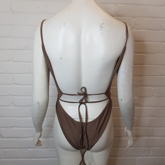 Mare Perpetua The Essential One-piece Swimsuit Large UK 16 Coco Neutral BN* - Picture 3 of 9